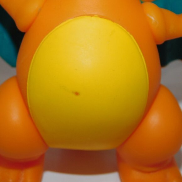 Vintage Retro 1998 TOMY Pokemon CHARIZARD 5" Action Figure Vinyl - Picture 7 of 8